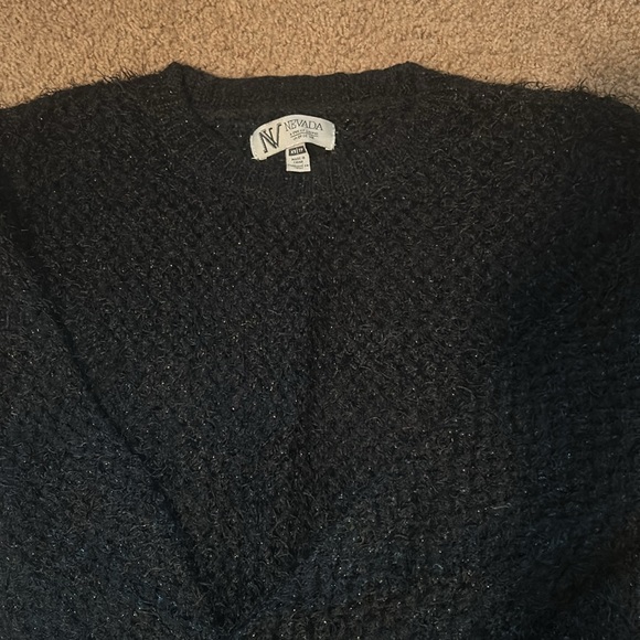 Black fuzzy sweater - Picture 2 of 5